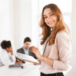 Alinhadores Invisíveis no Ambiente de Trabalho: Sorria com Discrição e Profissionalismo (2025)